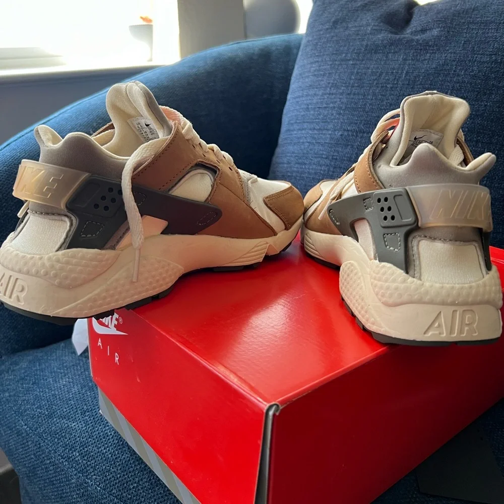 Nike Huarache LE - Desert Oak - Picture 5 of 9